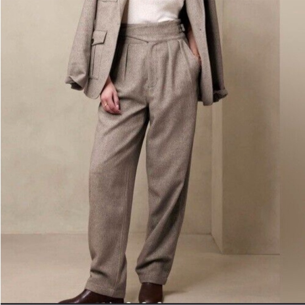 Banana Republic women’s Seafarer Wool Herringbone Neutral Pants